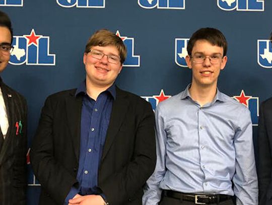 Two DSHS teams compete at state CX debate tourney