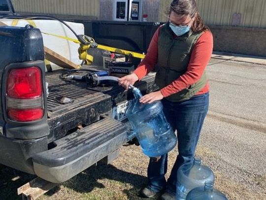 Veteran volunteers help get water to hundreds of local households amid deep freeze