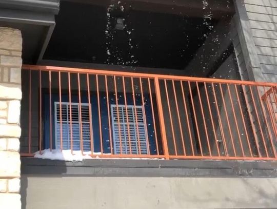 Vista apartments are flooding amid water outage