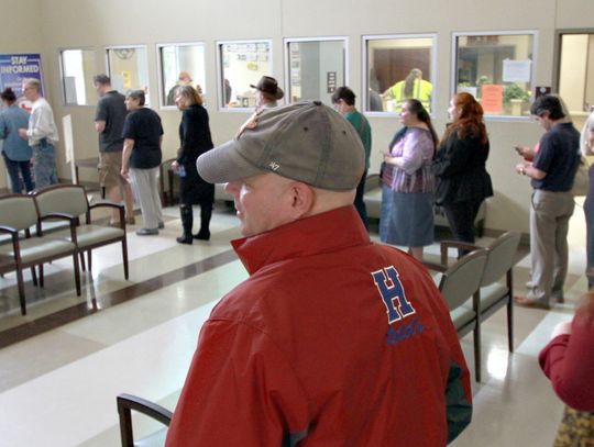 Voters to hit polls Saturday for Election Day