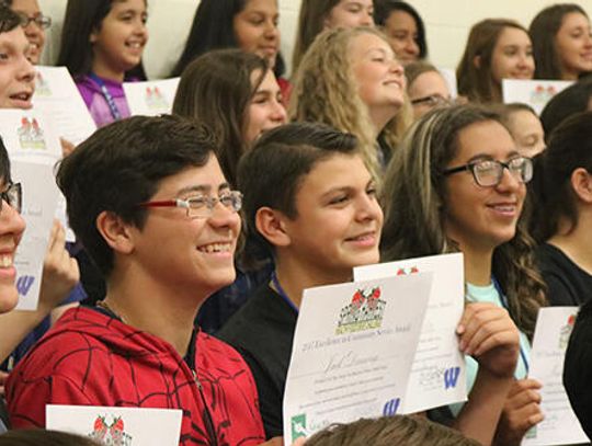 Wallace Middle earns food bank donation award