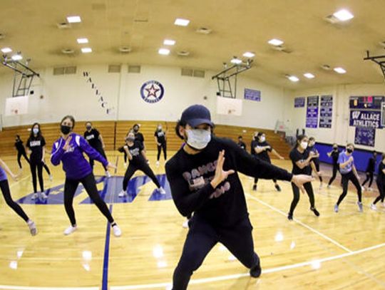 Wallace students get Masterclasses in dance