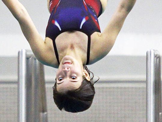 Wimberley siblings dive into state meet