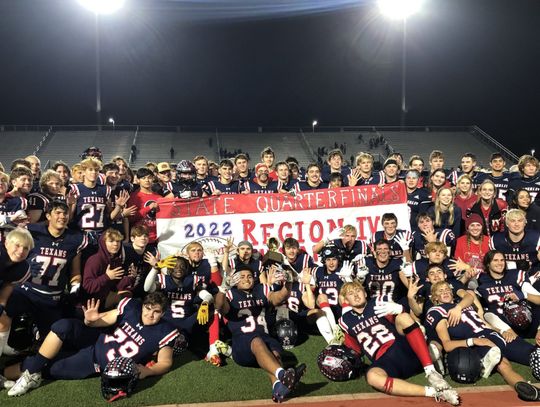 Wimberley stays perfect ahead of state semifinals