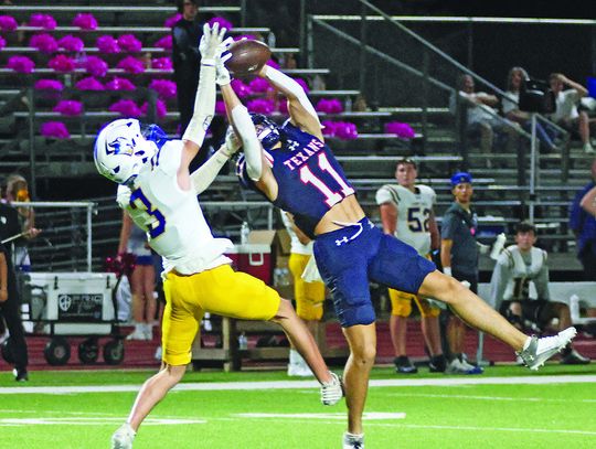 Wimberley Texan football remains undefeated, wins district