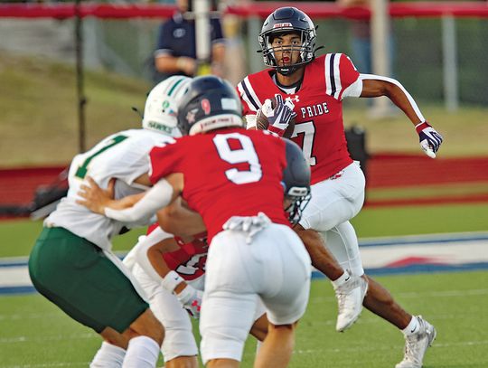 Wimberley Texans secure 46-0 win in season opener
