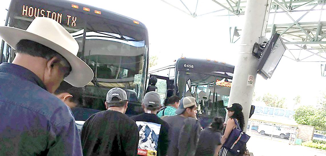 Angry Tias at the border