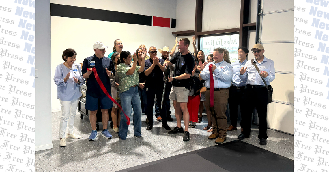 Atlas Jiu Jitsu celebrates with ribbon cutting in Buda Atlas Jiu Jitsu celebrates with ribbon cutting in Buda