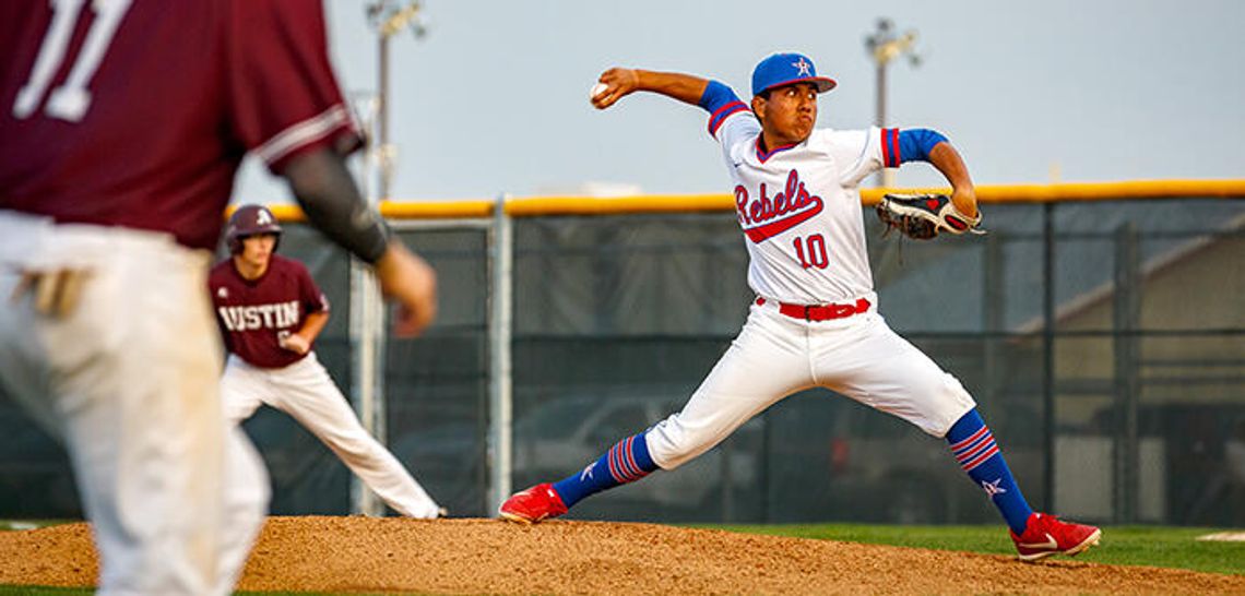 Austin Maroons spoil Hays field debut 6-4