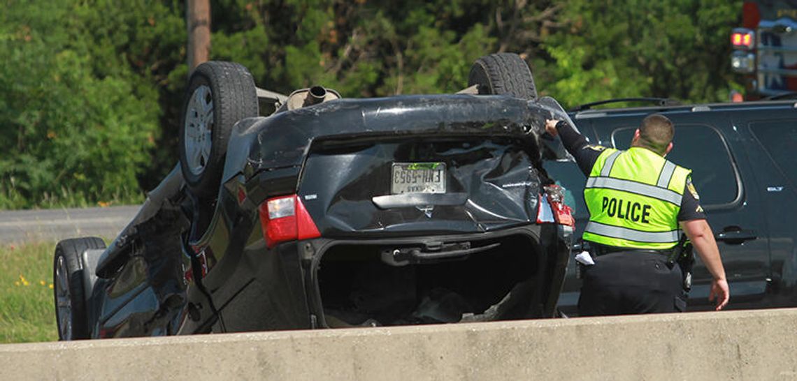 Authorities seek man who fled I-35 rollover wreck