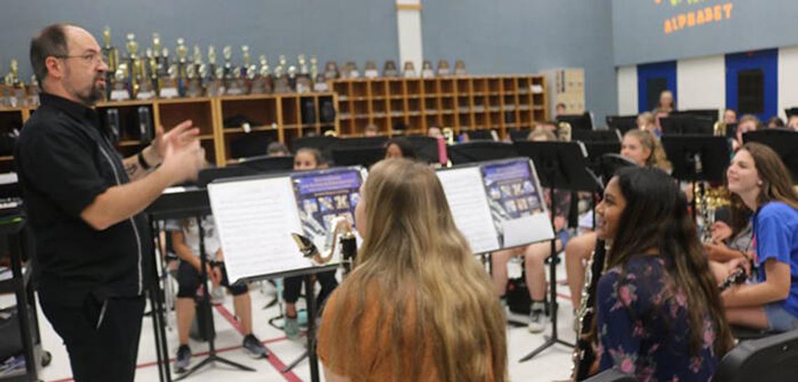 Barton Middle School band pays tribute to late teacher