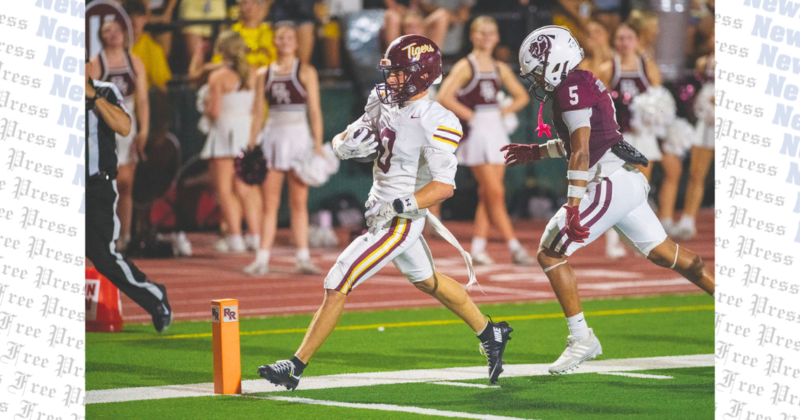 Big plays lift Round Rock past Dripping Springs, 35-25
