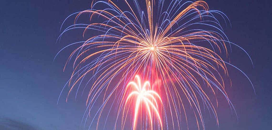 Bombs bursting in air