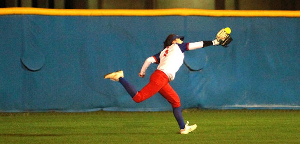 Canyon cruises past Hays