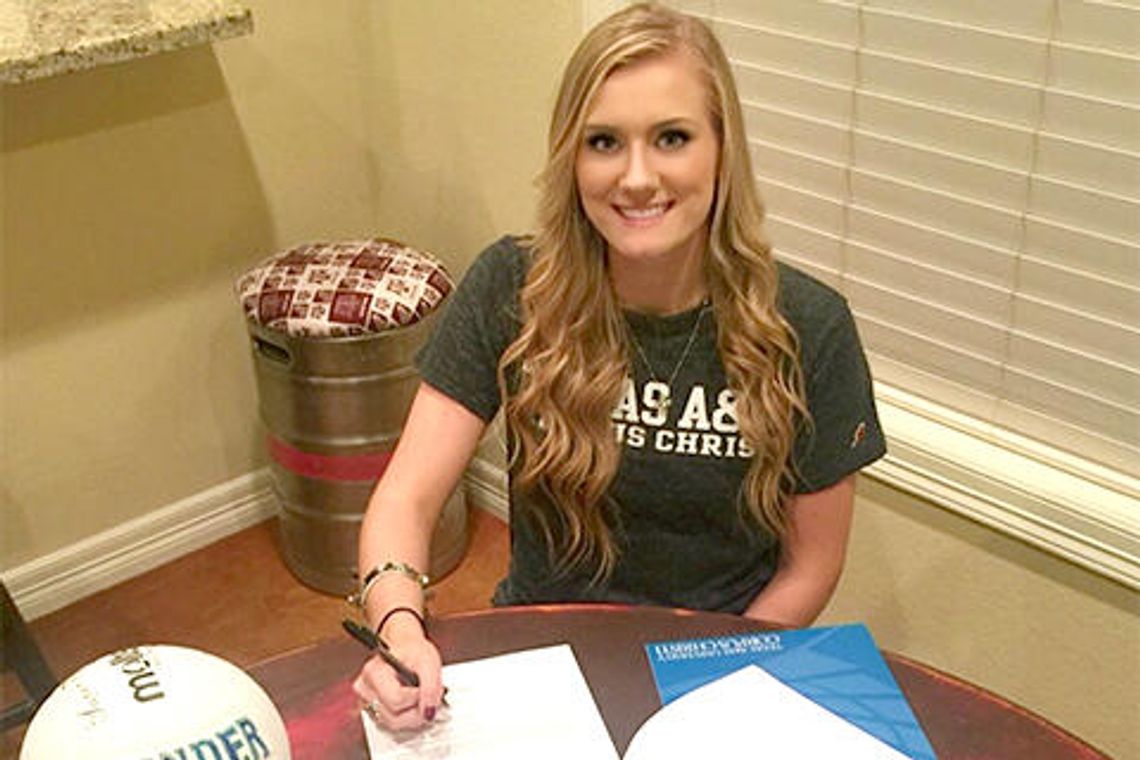 Coates signs to TAMUCC Coates signs to TAMUCC