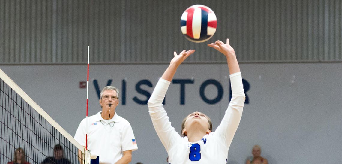 Despite struggles, Lady Lobos continue to improve