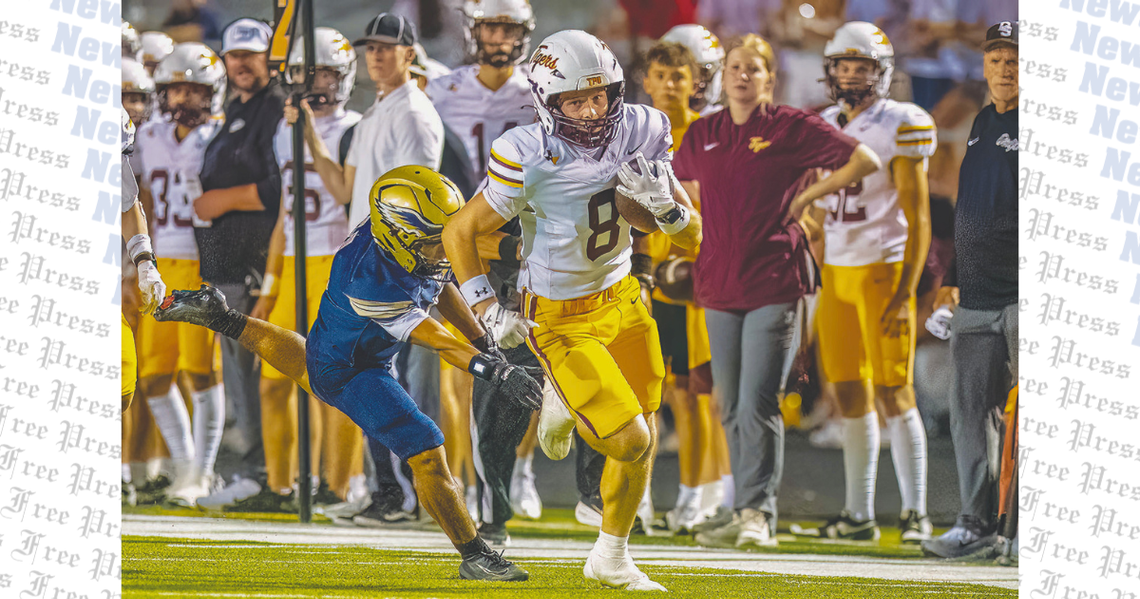 Dripping Springs shuts out Akins 75-0 in district opener Dripping Springs shuts out Akins 75-0 in district opener