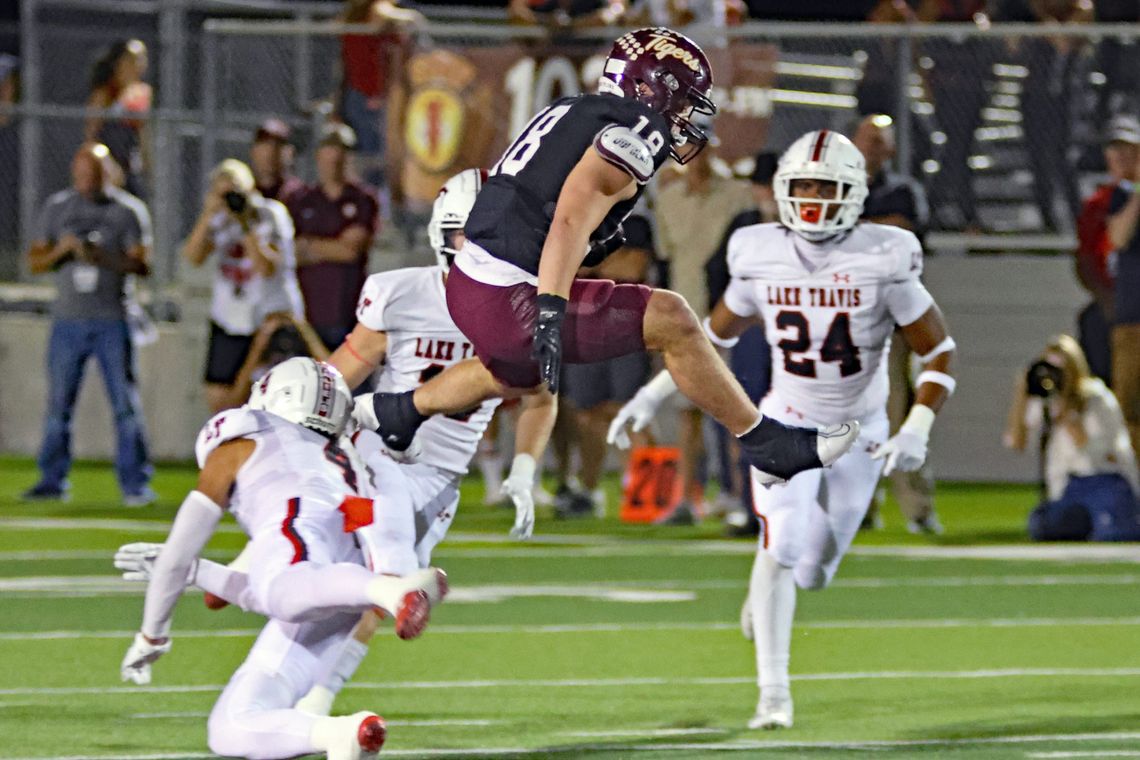Dripping Springs Tigers easily overcome Lake Travis Cavaliers Dripping Springs Tigers easily overcome Lake Travis Cavaliers