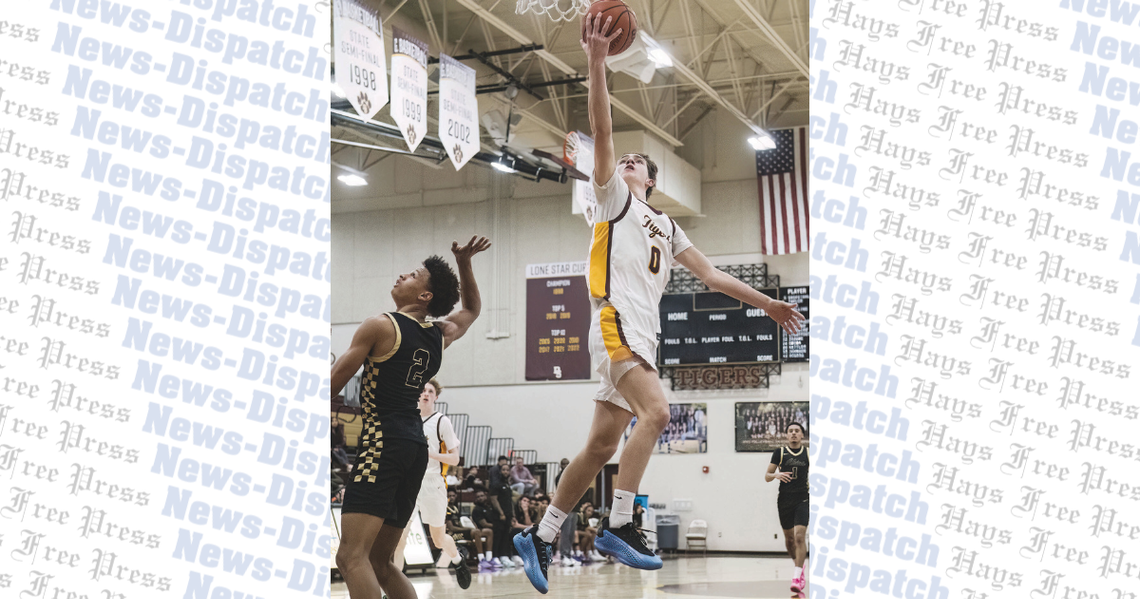 Dripping Springs Tigers fall to Akins Eagles