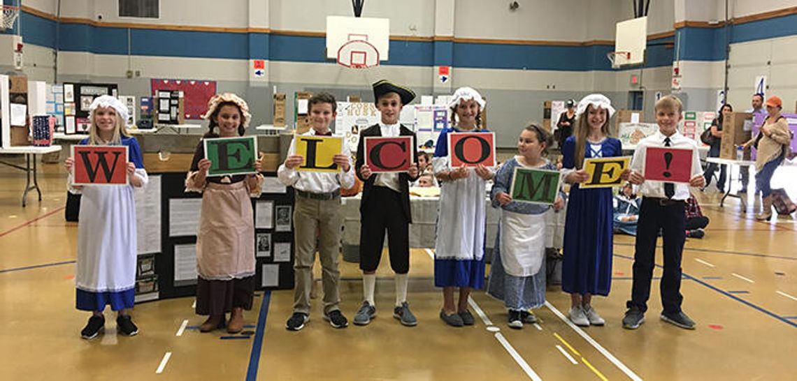 DSES students go colonial