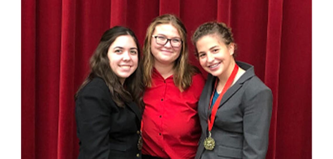 DSHS debater qualifies for state
