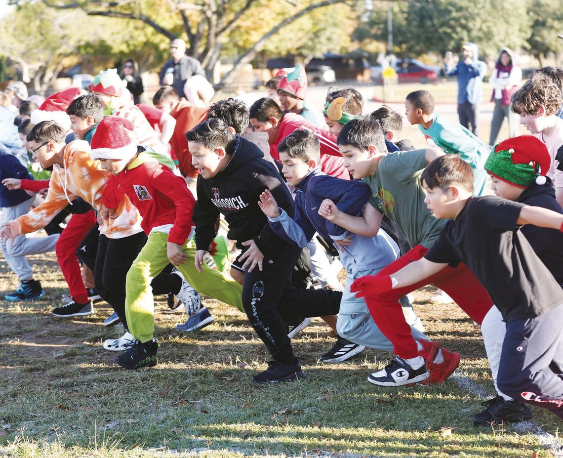 Elf-ementary competes in run Elf-ementary competes in run