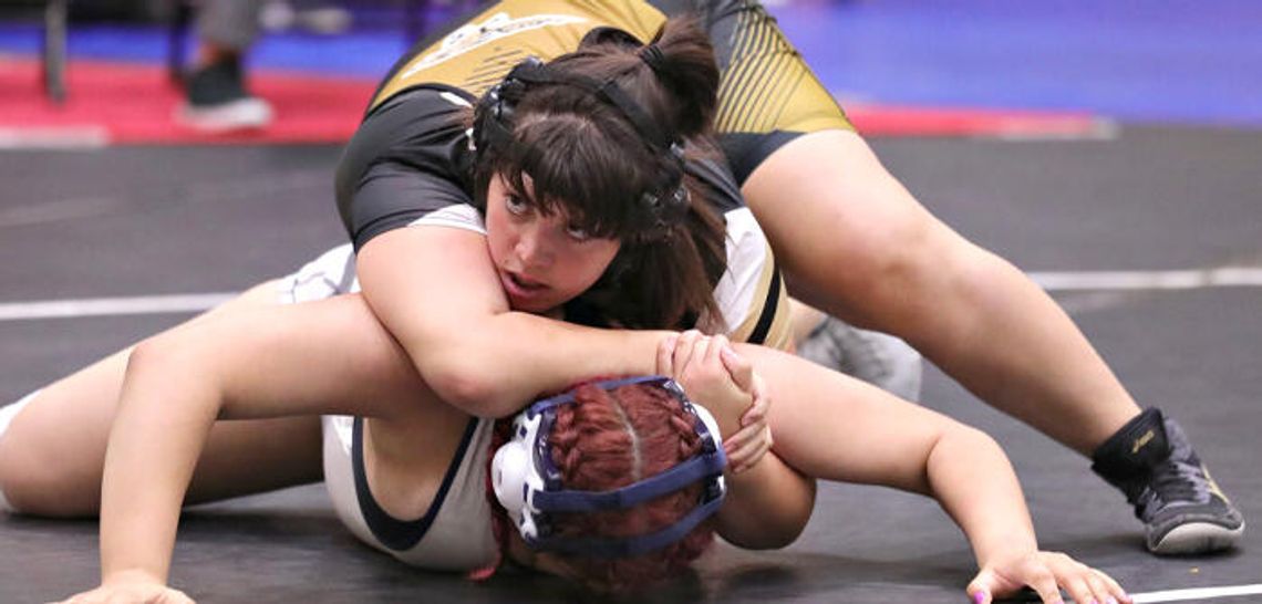 First Jag wrestler to go to state