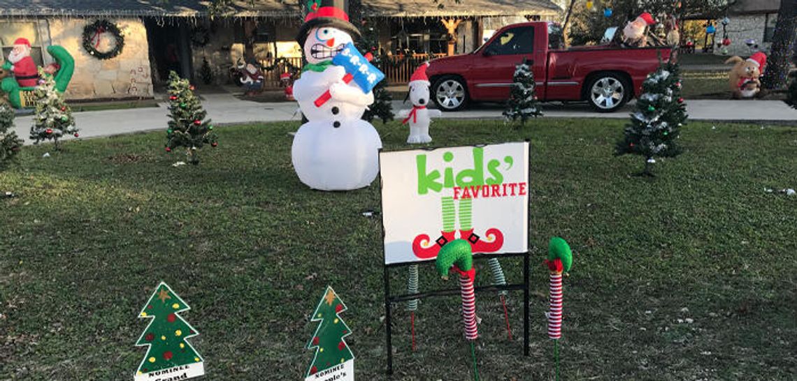 Glimmers of hope twinkle in Mountain City neighborhood