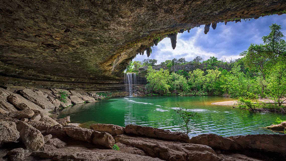 Hamilton Pool Preserve prohibits summer swimming 