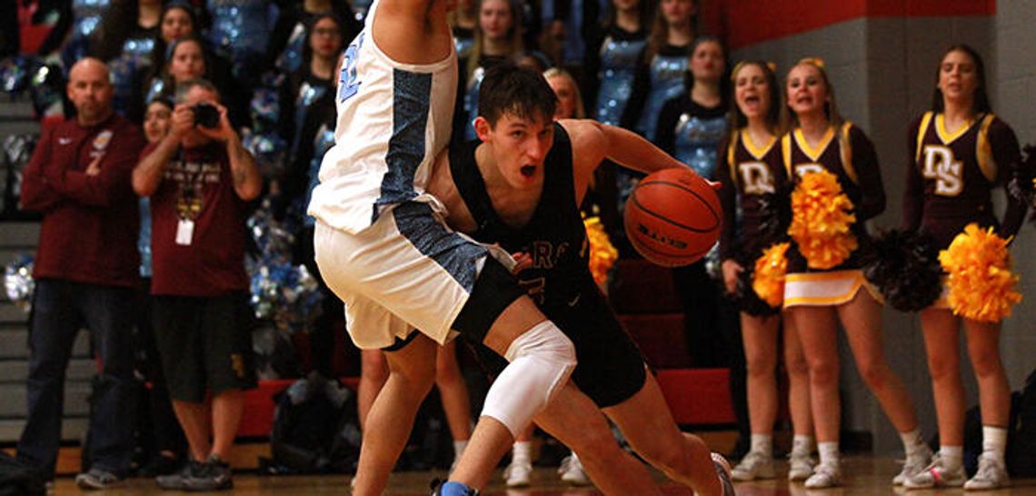 Harlan tops Tiger basketball in area round