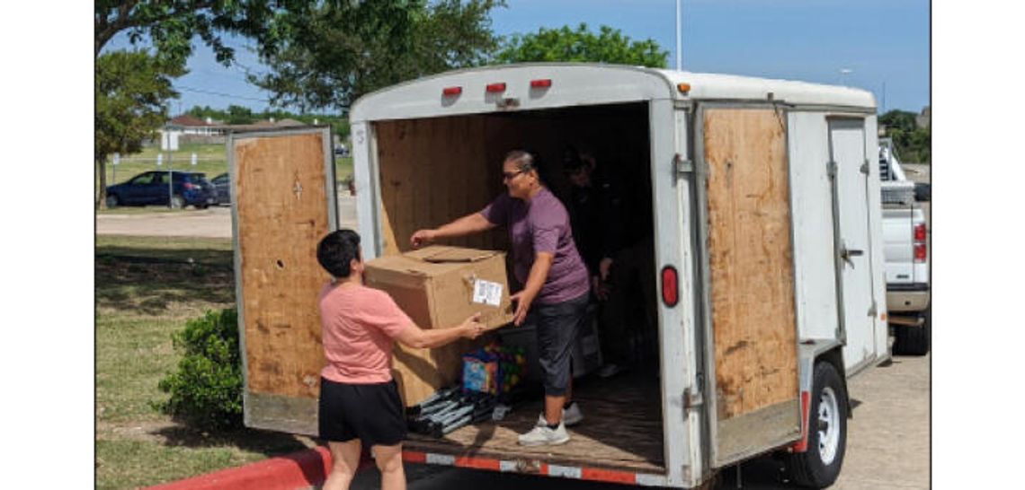 Hays Latinos United hosts Uvalde support drive