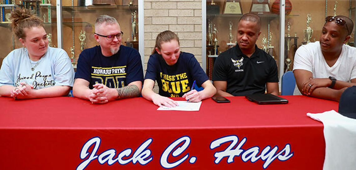 Hays’ Matthews signs Letter of Intent to play basketball at Howard Payne University