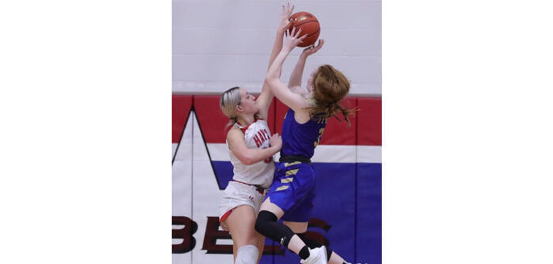 Hays powers past Tivy