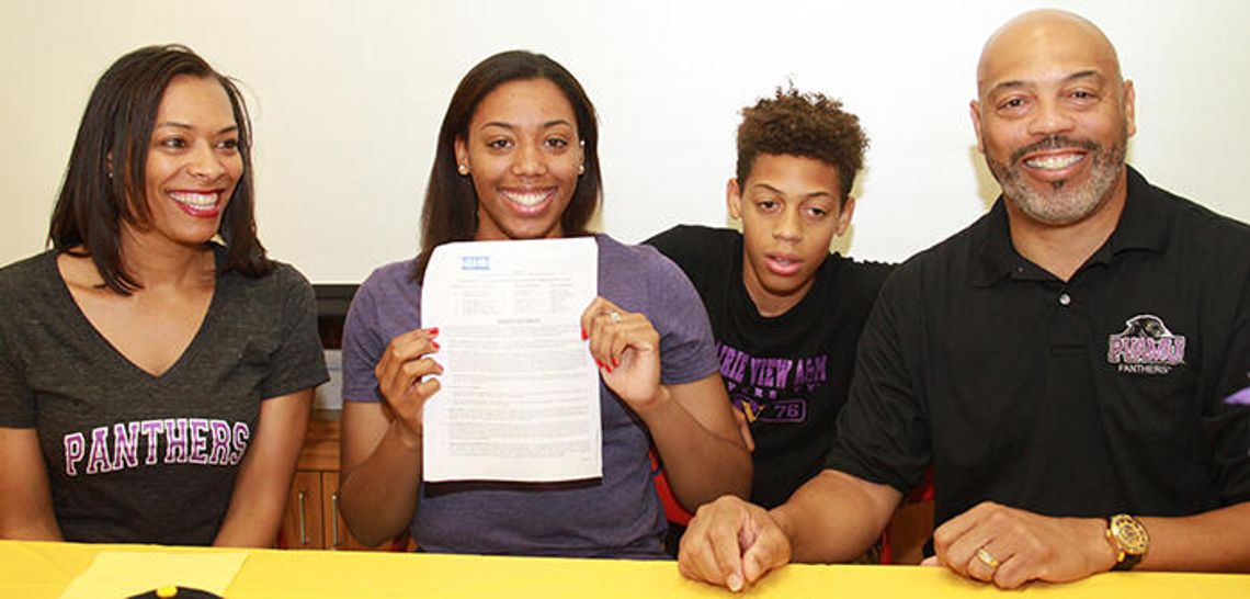 Hays’ Morton signs to Prairie View A&M Hays’ Morton signs to Prairie View A&M