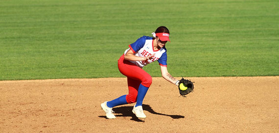 Hays sweeps Hornets in bi-district playoff
