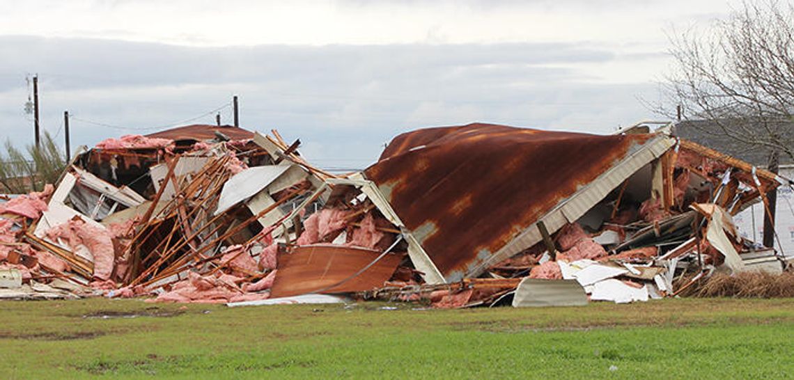 Heavy winds hit Kyle neighbors hard