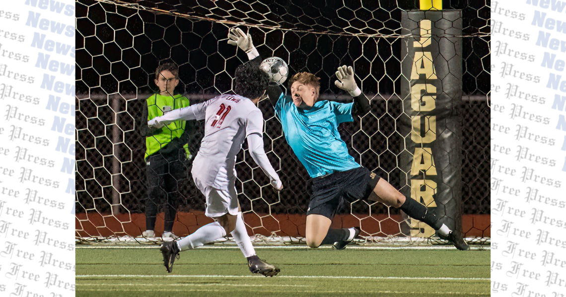 Johnson High School Jaguars fall to Bowie High School Bulldogs Johnson High School Jaguars fall to Bowie High School Bulldogs