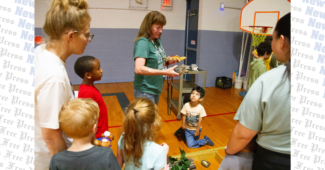 Kyle Elementary School PTA hosts Panthers & Pets