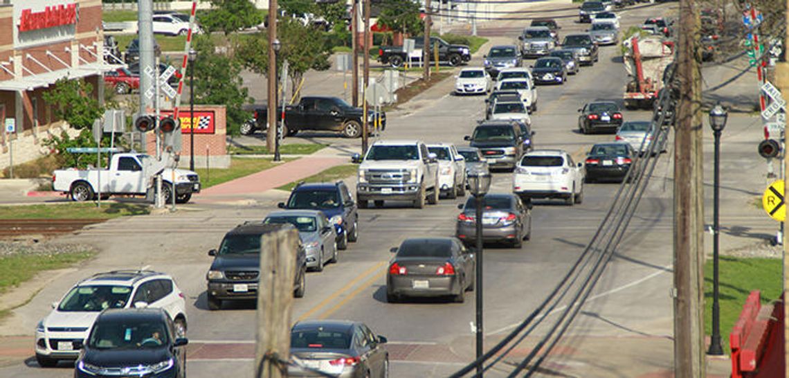 Kyle seeks public transit fix from private sector