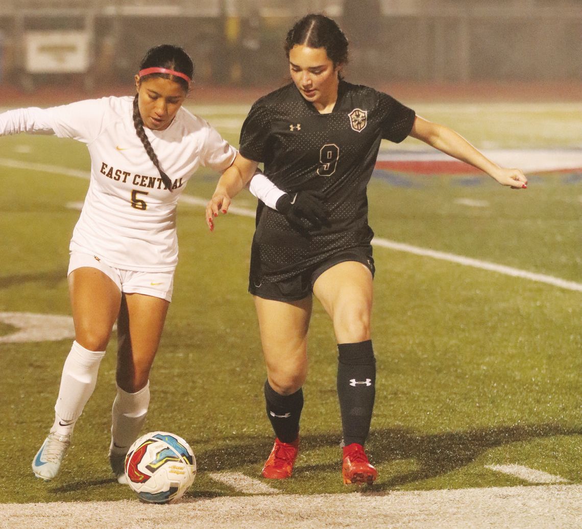 Lady Jags shutout Hornets