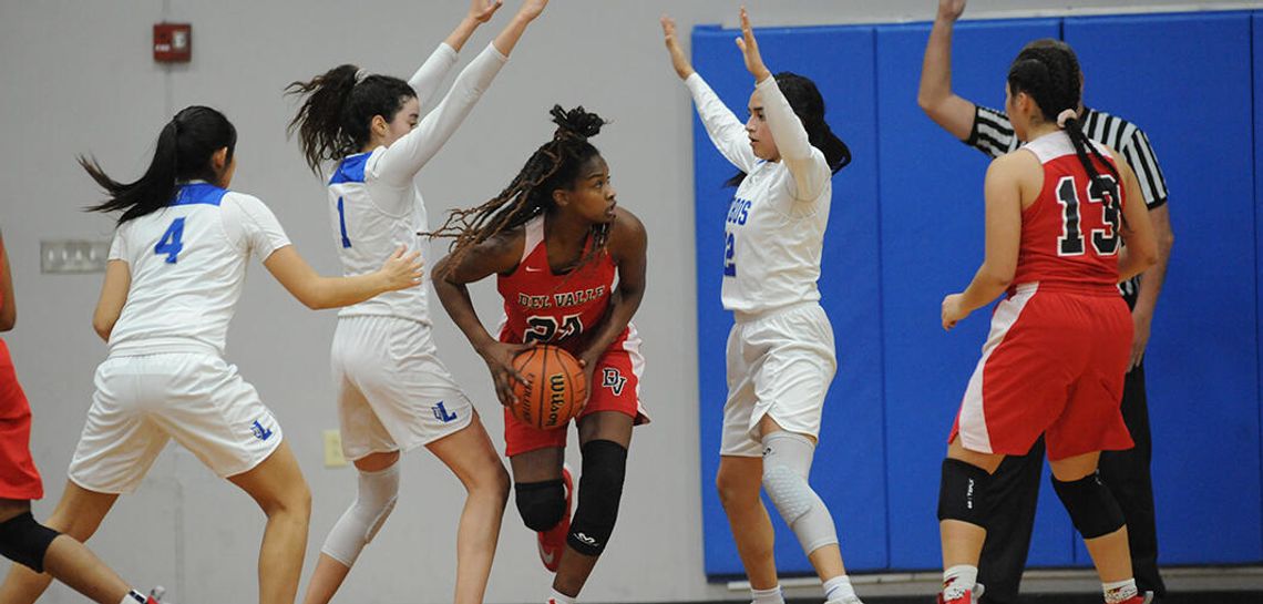 Lady Lobo hoops excels on offense in 52-34 win