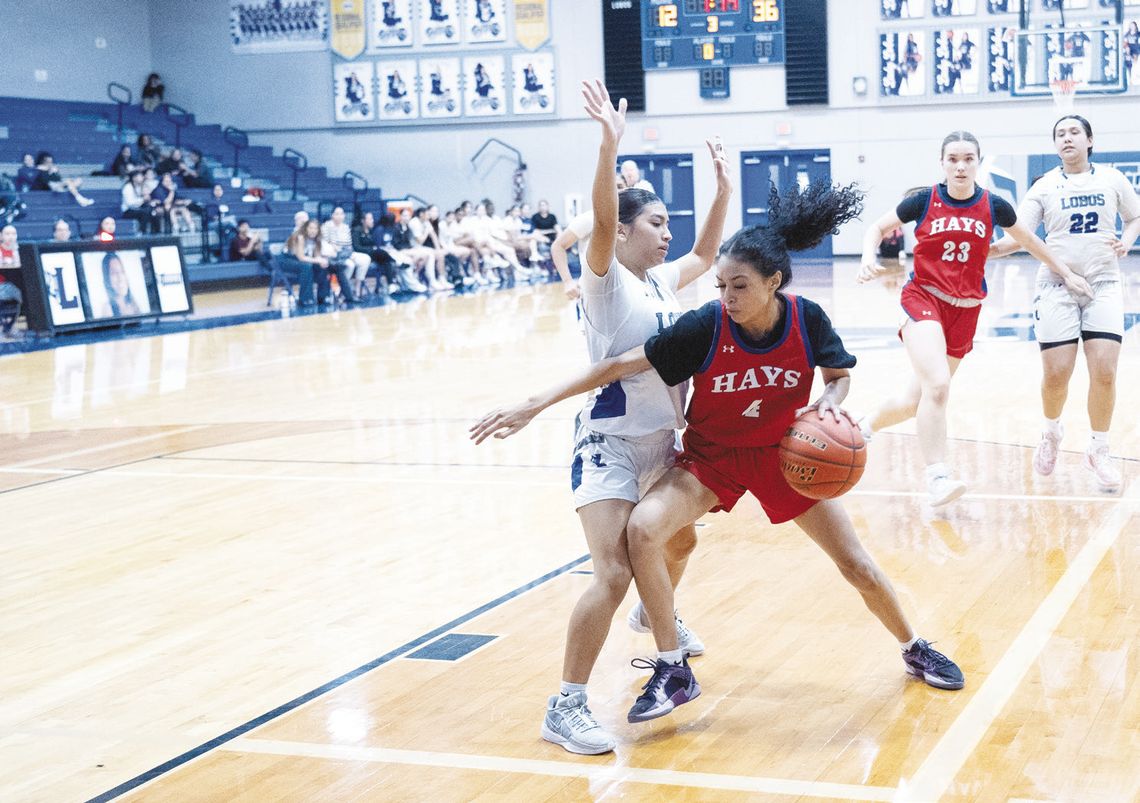 Lady Lobos defeated by Hawks