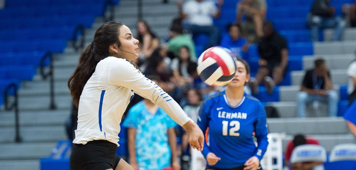 Lady Lobos stun Del Valle in three