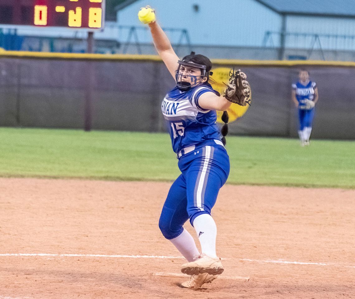 Lady Lobos triumph over Lions Lady Lobos triumph over Lions