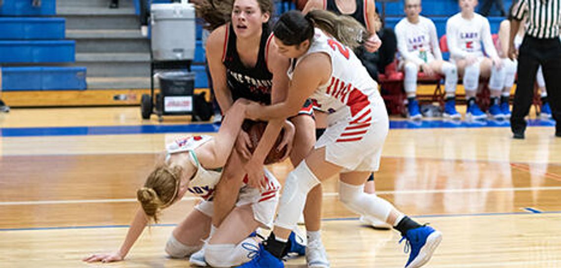 Lady Rebs can’t hold back the Cavaliers