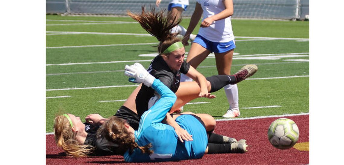Lady Tigers pinch a St. Patty’s Day win Lady Tigers pinch a St. Patty’s Day win