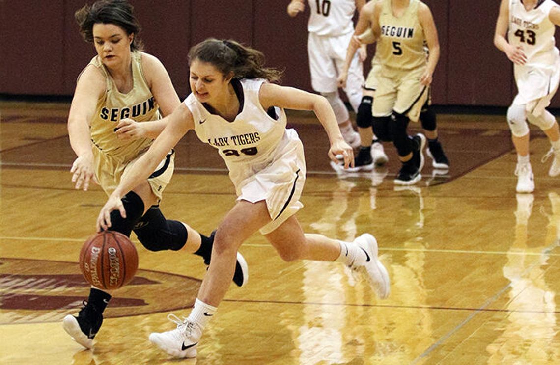 Lady Tigers pummel Seguin Matadors 47-20