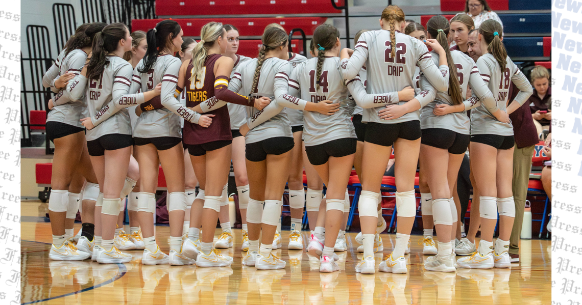 Lady Tigers volleyball sweeps Hays Hawks