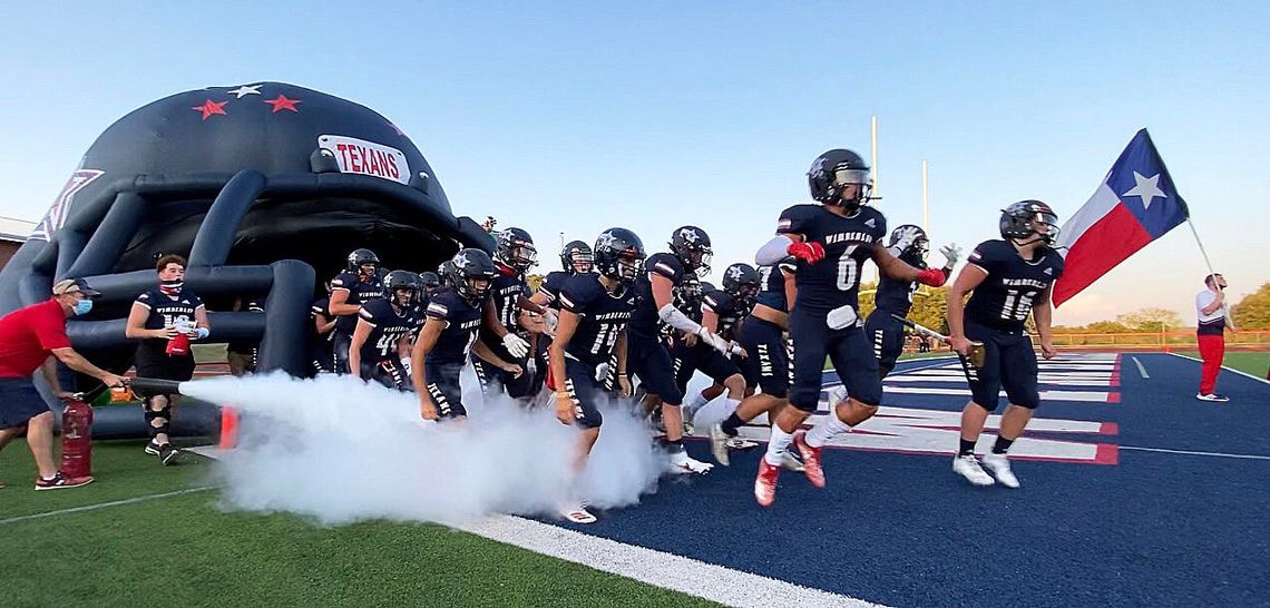 Late comeback lifts Texans past Hawks 24-22
