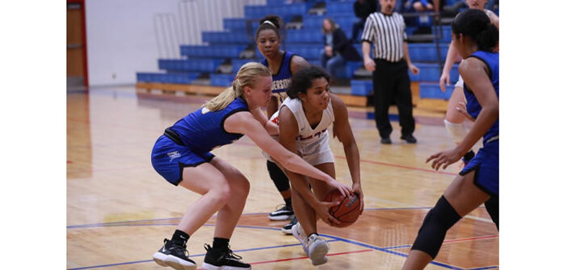 Late game meltdown sinks Hays girls hoops 44-42
